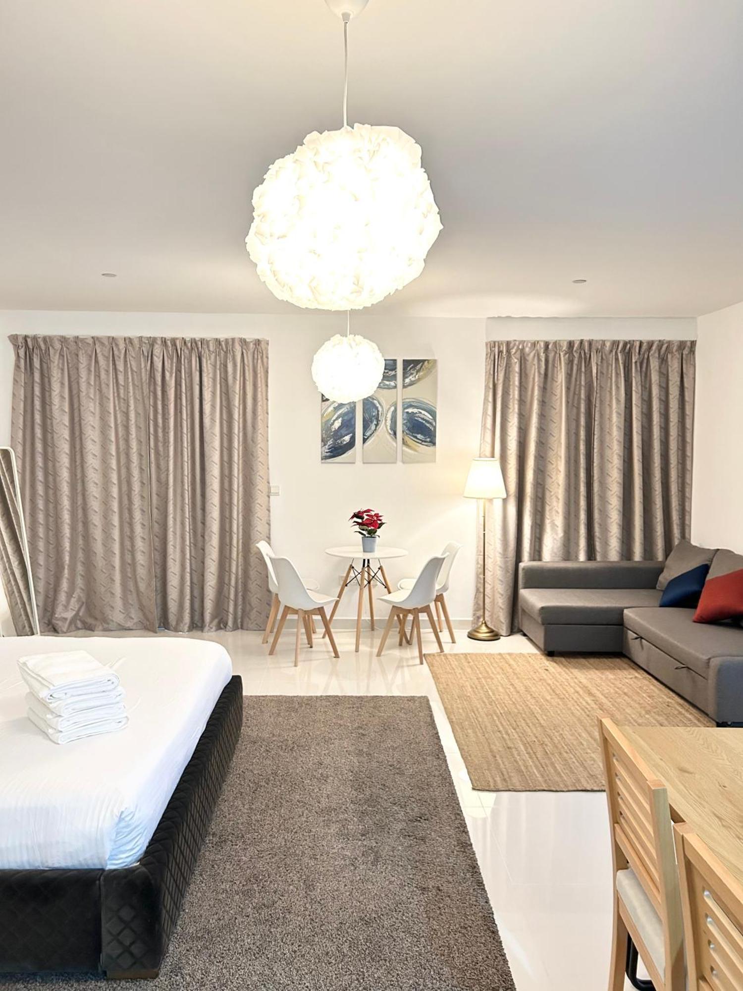 Seaside Spacious With Vibrant Vibes In Jbr By Sweet Homes Appartement *