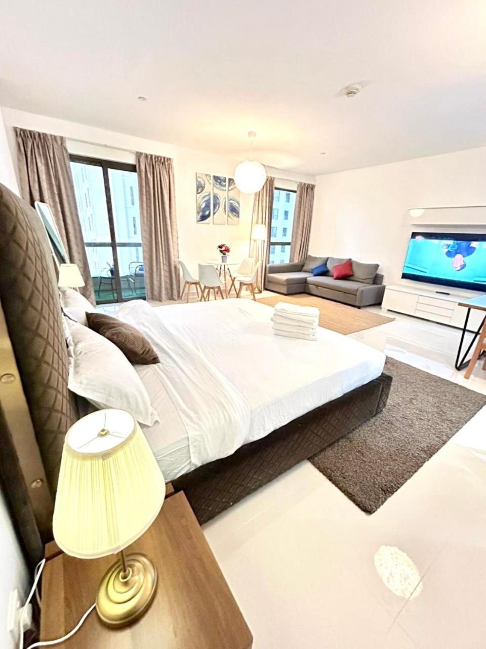 Appartement Seaside Spacious With Vibrant Vibes In Jbr By Sweet Homes *