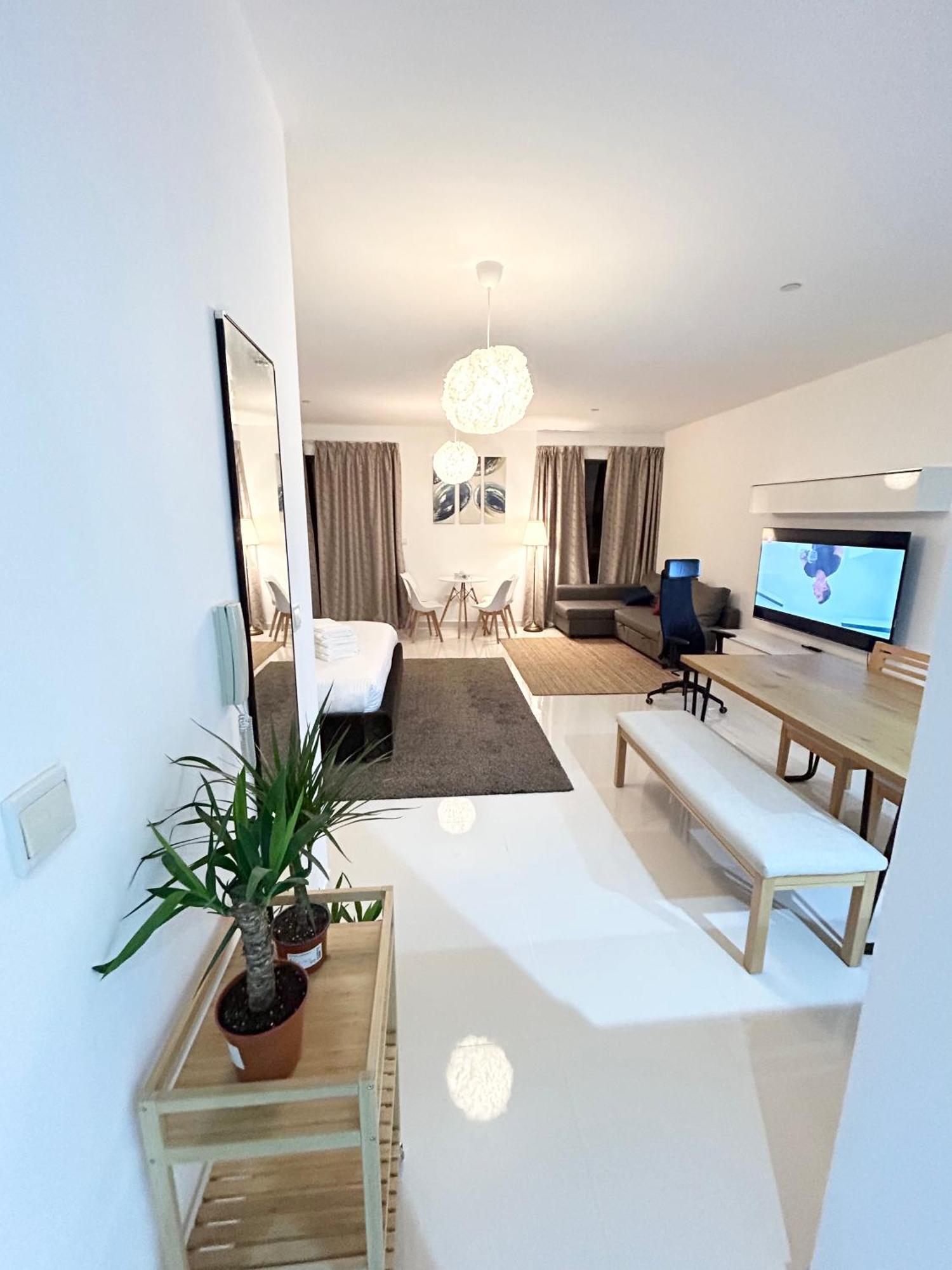 Seaside Spacious With Vibrant Vibes In Jbr By Sweet Homes Dubaï