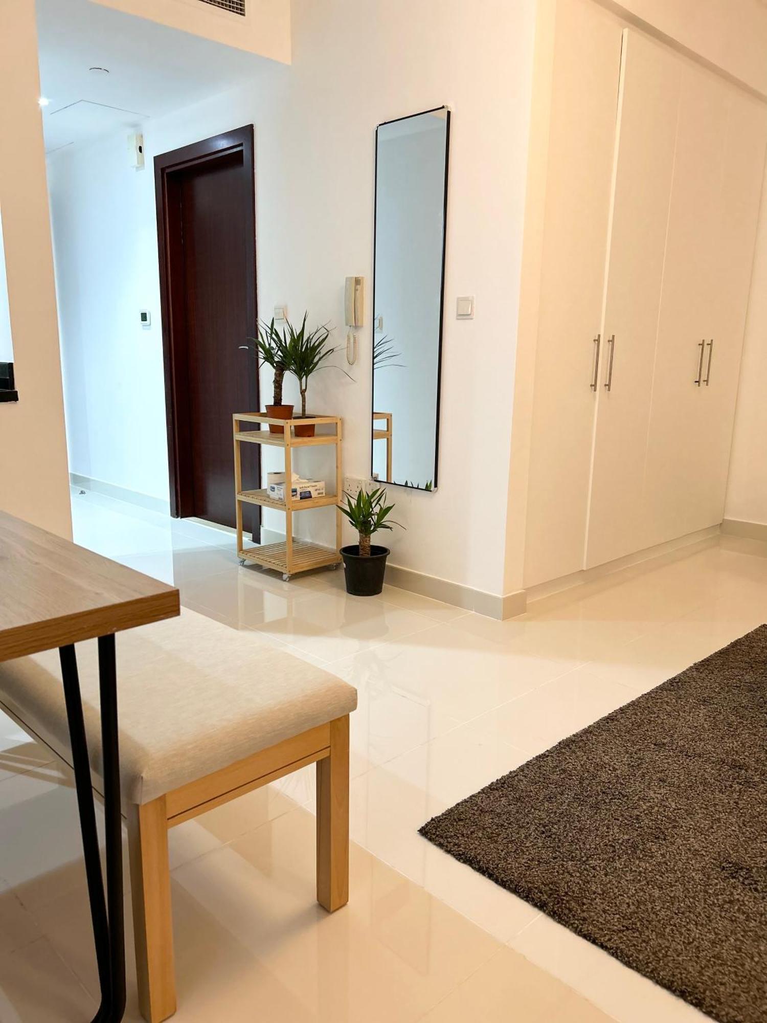 Appartement Seaside Spacious With Vibrant Vibes In Jbr By Sweet Homes *