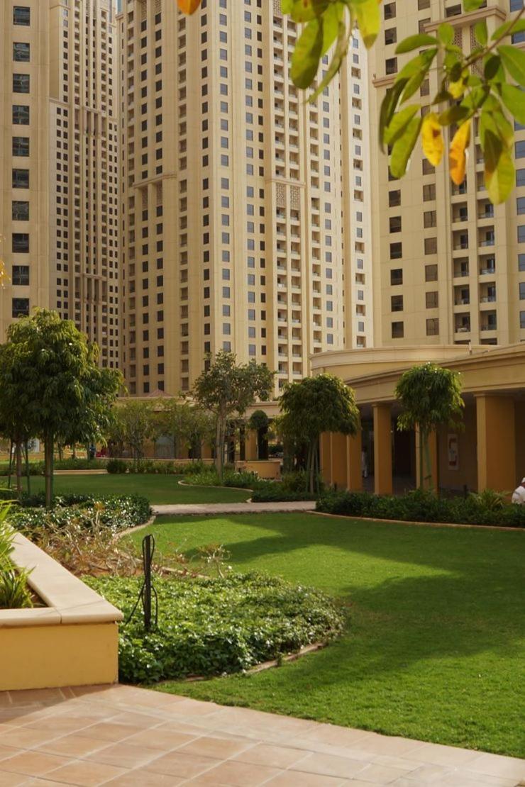 Seaside Spacious With Vibrant Vibes In Jbr By Sweet Homes Appartement Dubaï