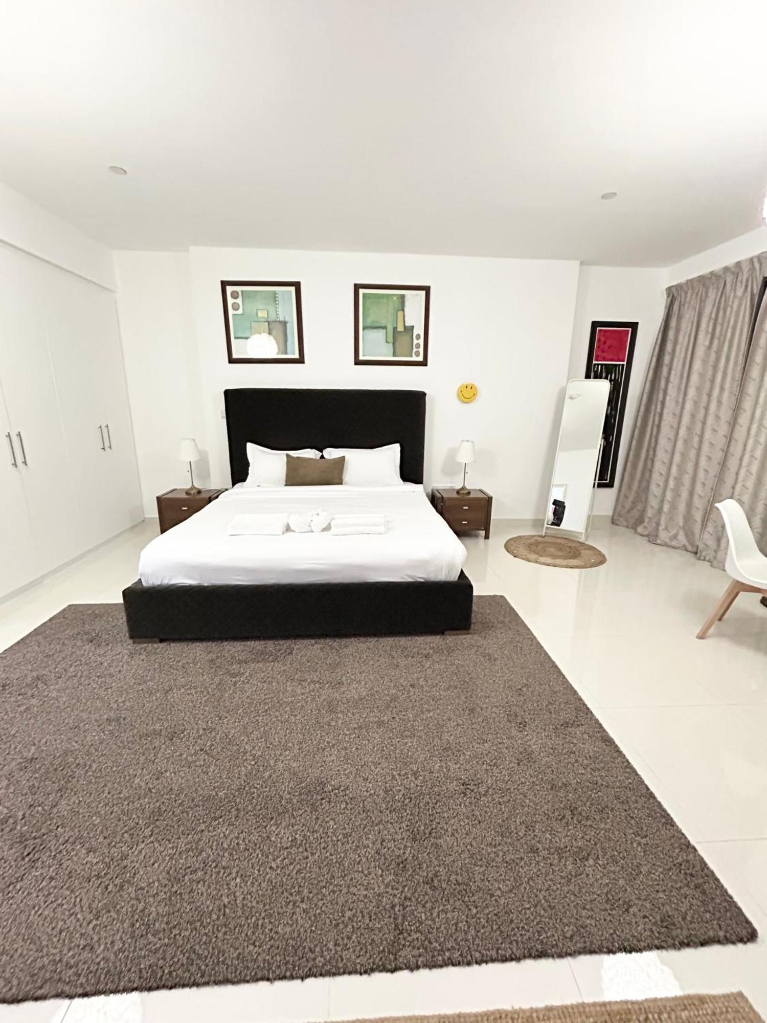 Seaside Spacious With Vibrant Vibes In Jbr By Sweet Homes Appartement Dubaï